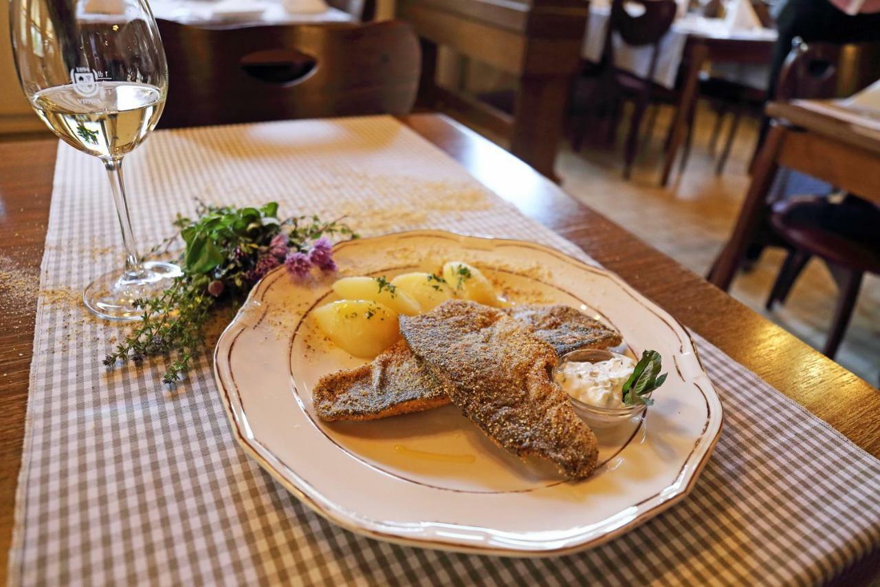 Hotel Tripic, Restaurant And Pizzeria Bohinj Eksteriør billede