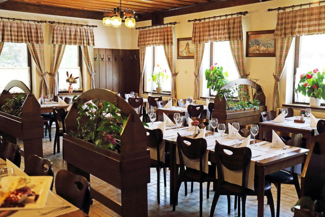 Hotel Tripic, Restaurant And Pizzeria Bohinj Eksteriør billede