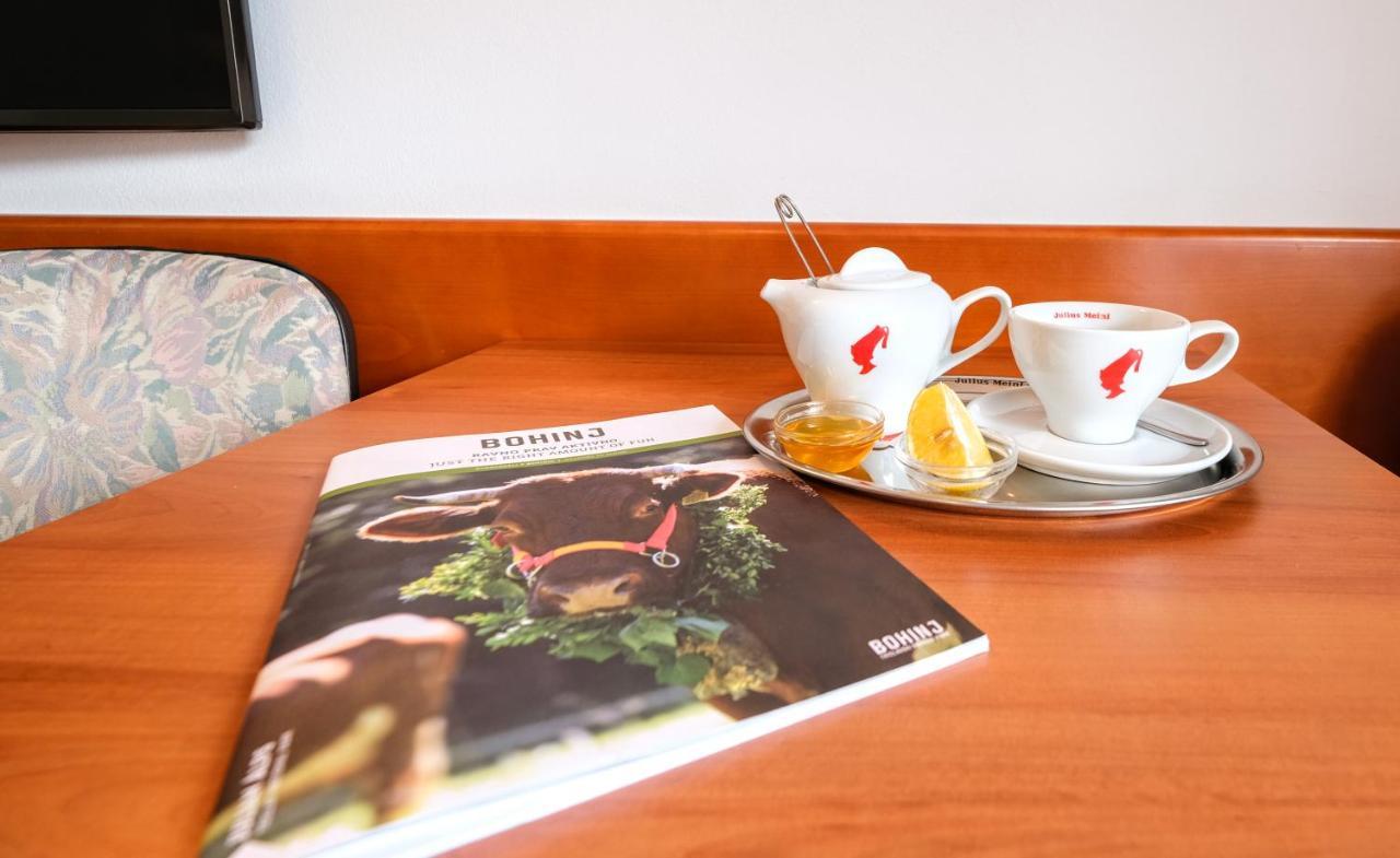 Hotel Tripic, Restaurant And Pizzeria Bohinj Eksteriør billede